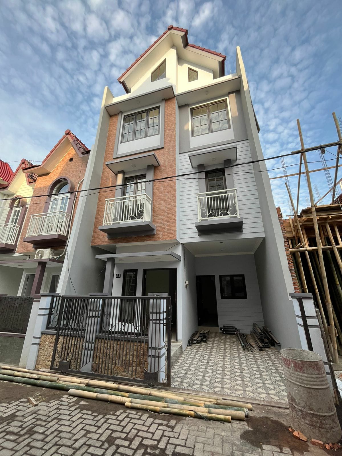 Rumah Kost Eksklusif: Investasi Nyaman, Cuan Maksimal!