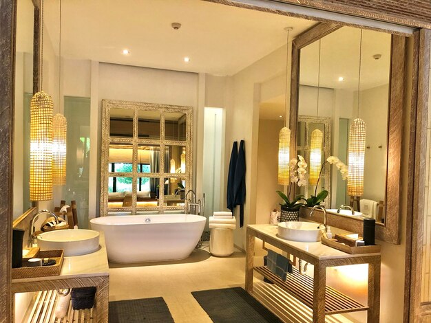 Cara Mendesain Kamar Mandi Kecil agar Terlihat Mewah